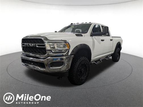 2021 RAM 2500 Tradesman Crew Cab 4x4 6'4' Box