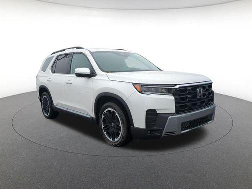 Platinum White 2026 Honda Pilot Touring 8-Passenger
