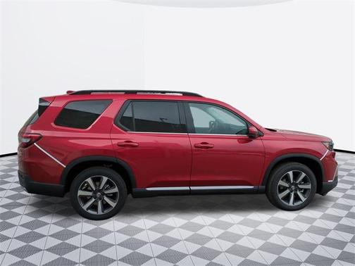 2025 Honda Pilot Touring 8-Passenger