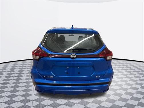 2022 Nissan Kicks SV