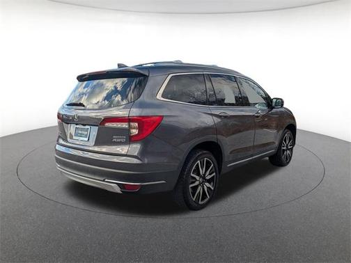 2020 Honda Pilot Touring 8-Passenger