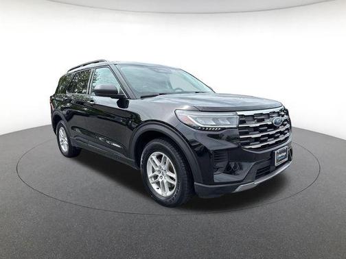 Agate Black Metallic 2025 Ford Explorer Active