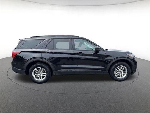 Agate Black Metallic 2025 Ford Explorer Active