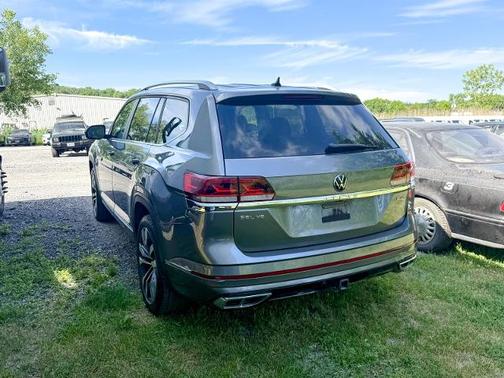 Platinum Gray Metallic 2021 Volkswagen Atlas 3.6 V6 SEL R-LINE