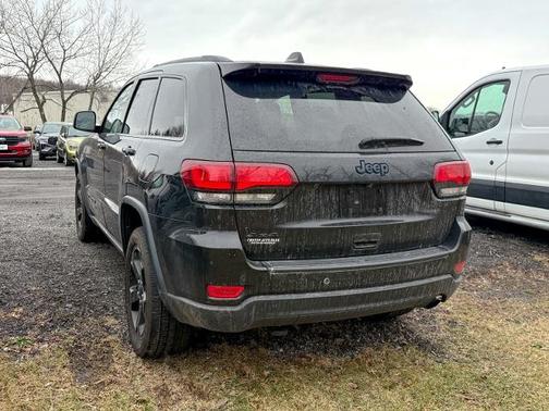 2019 Jeep Grand Cherokee LAREDO