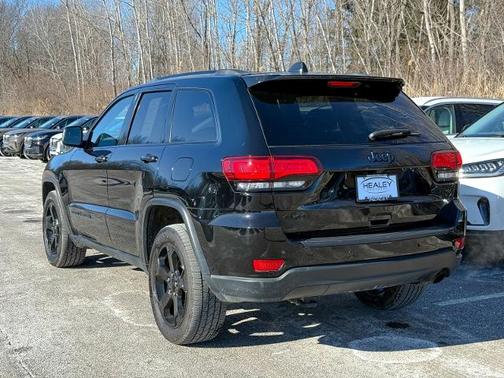 2019 Jeep Grand Cherokee LAREDO