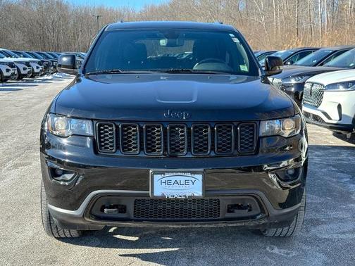 2019 Jeep Grand Cherokee LAREDO