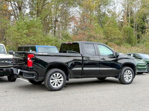 2022 Chevrolet Silverado 1500 Limited CUSTOM