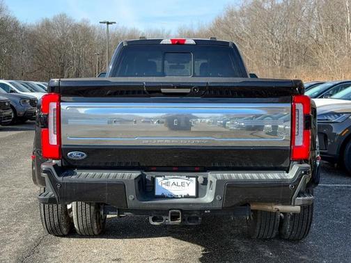 2024 Ford F-350 LIMITED