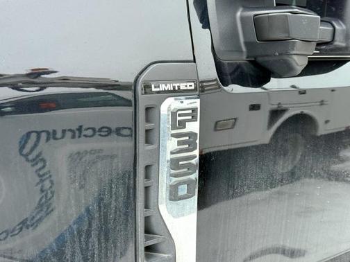 2024 Ford F-350 LIMITED