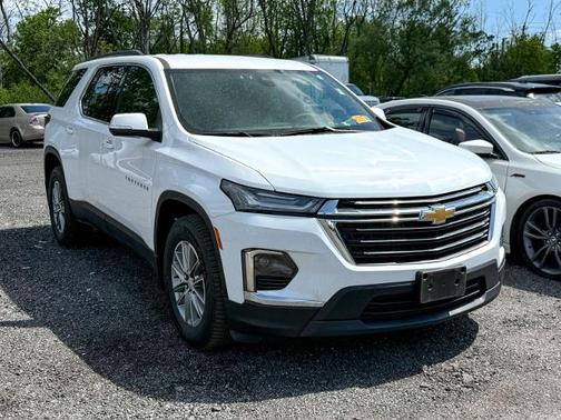 Summit White 2023 Chevrolet Traverse LT CLOTH