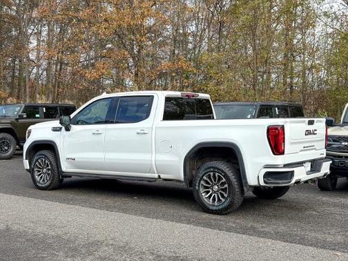 2022 GMC Sierra 1500 Limited AT4