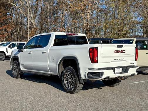 2022 GMC Sierra 1500 Limited AT4