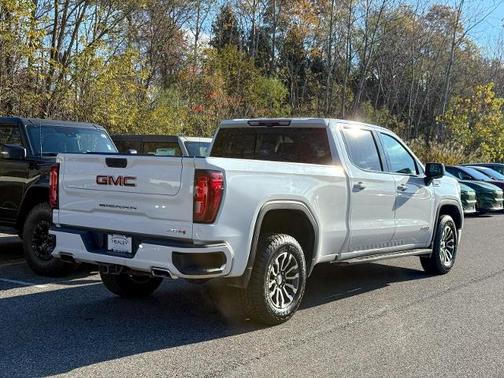 2022 GMC Sierra 1500 Limited AT4