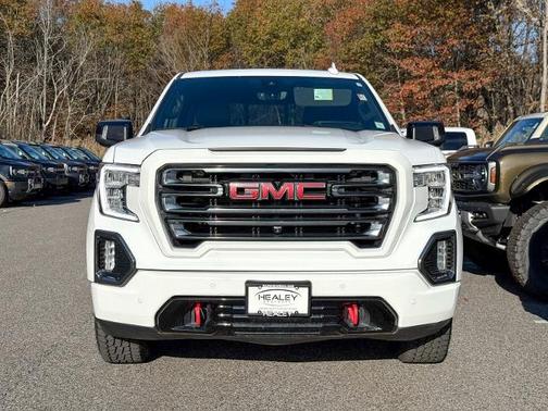 2022 GMC Sierra 1500 Limited AT4