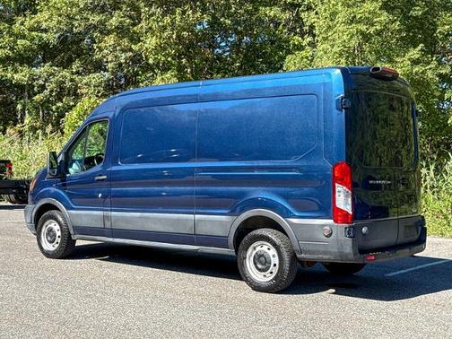 2019 Ford Transit-250 148 WB MEDIUM ROOF CARGO