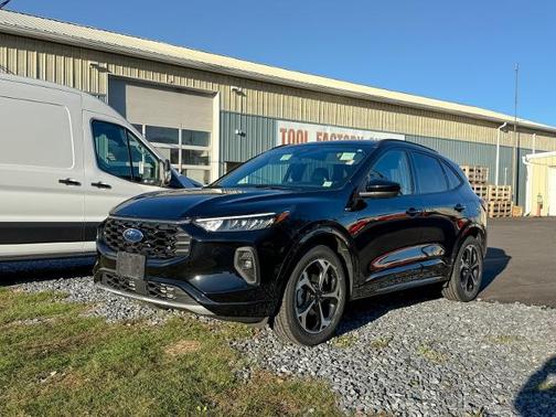 2023 Ford Escape ST-LINE SELECT