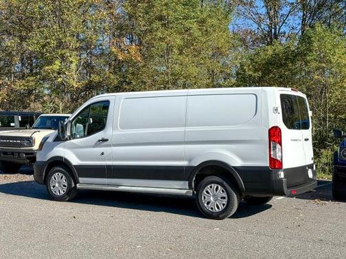 2023 Ford Transit-250 BASE