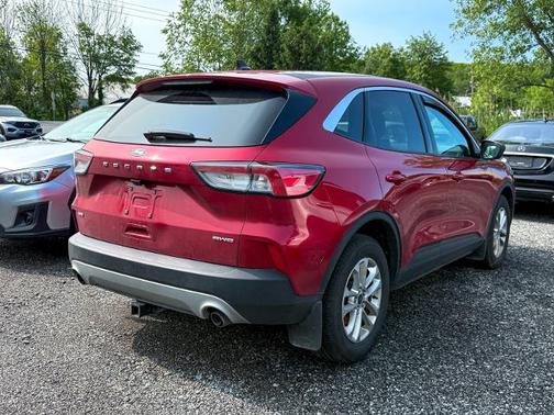 2022 Ford Escape SE