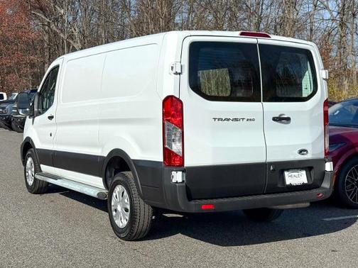2024 Ford Transit-250 BASE