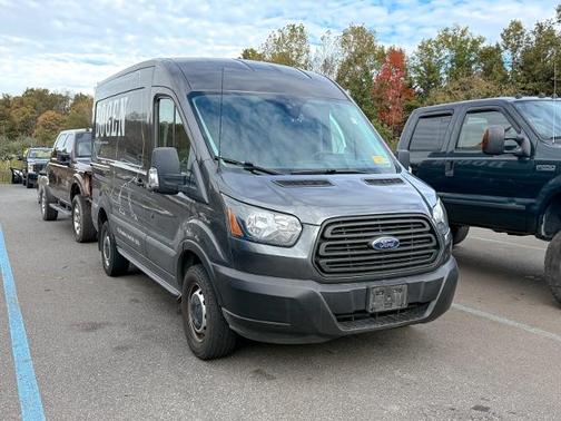 2019 Ford Transit-250 130 WB MEDIUM ROOF CARGO