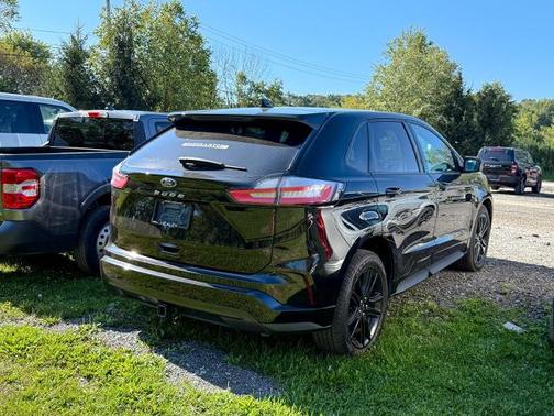 2022 Ford Edge ST-LINE