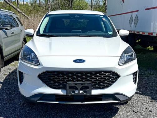 STAR WHITE METALLIC TRI-COA 2021 Ford Escape SE