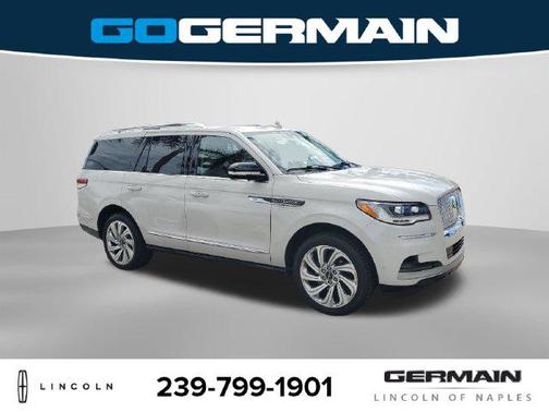 Ceramic Pearl Metallic Tri-Coat 2023 Lincoln Navigator Reserve