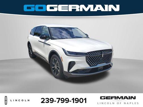 White Platinum Metallic Tri-Coat 2026 Lincoln Nautilus Premiere
