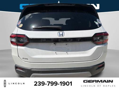 Platinum White Pearl 2023 Honda Pilot AWD EX-L 8 Passenger