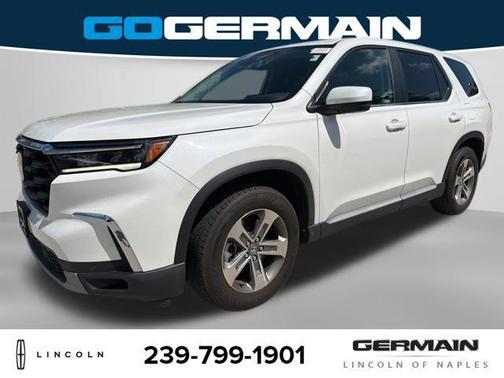 Platinum White Pearl 2023 Honda Pilot AWD EX-L 8 Passenger