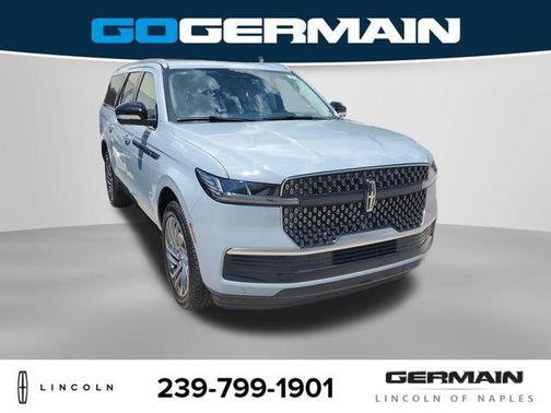 Gray Mist Metallic Tri-Coat 2026 Lincoln Navigator Reserve