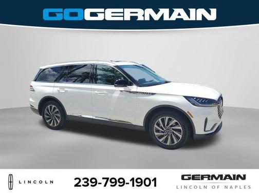 Pristine White Metallic Tri-Coat 2026 Lincoln Aviator Premiere