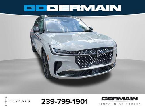Gray Matter Metallic Clearcoat 2026 Lincoln Nautilus Reserve