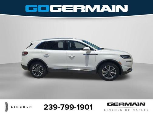 Pristine White Metallic Tri-Coat 2023 Lincoln Nautilus Standard