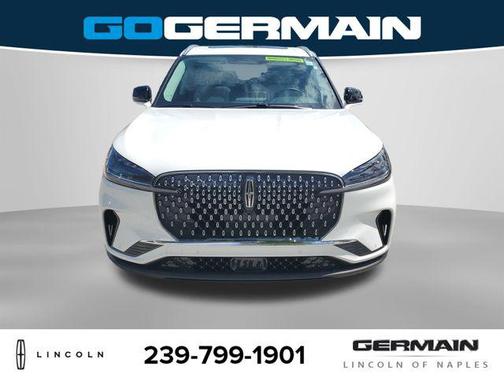 Pristine White Metallic Tri-Coat 2026 Lincoln Aviator Premiere