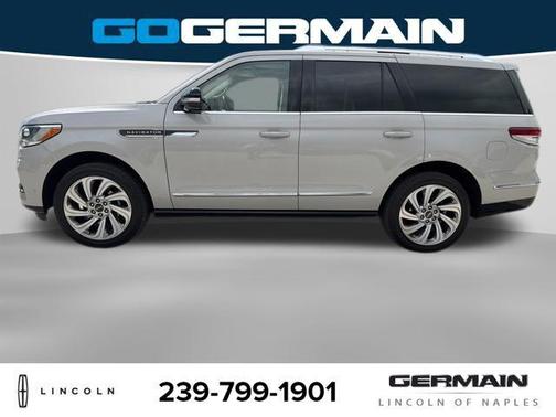 Ceramic Pearl Metallic Tri-Coat 2024 Lincoln Navigator Reserve