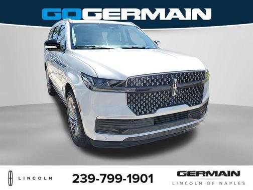 Crystal White Metallic Clearcoat 2026 Lincoln Navigator Reserve
