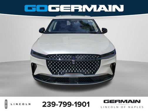 White Platinum Metallic Tri-Coat 2026 Lincoln Nautilus Premiere