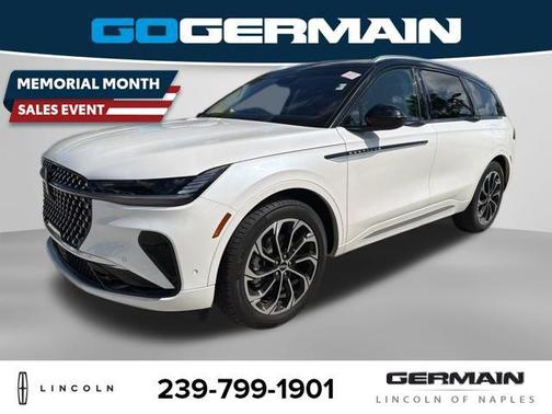 White Platinum Metallic Tri-Coat 2024 Lincoln Nautilus Reserve