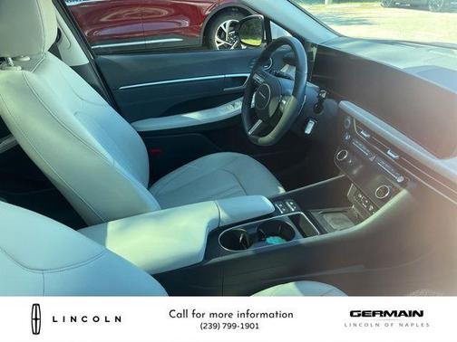 2025 Hyundai SONATA Hybrid Limited