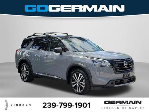 Solid Gray/Super Black 2024 Nissan Pathfinder Platinum 4WD