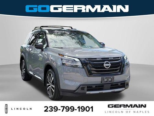 Solid Gray/Super Black 2024 Nissan Pathfinder Platinum 4WD