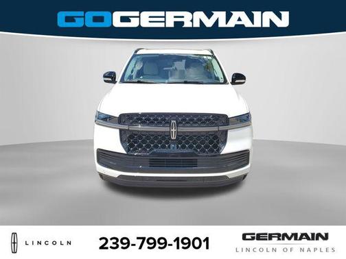 Pristine White Metallic Tri-Coat 2026 Lincoln Navigator Reserve