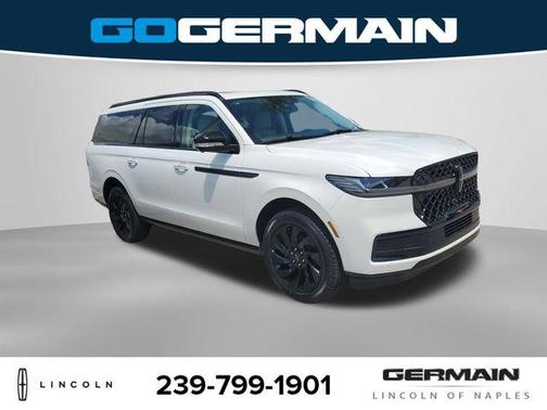 Pristine White Metallic Tri-Coat 2026 Lincoln Navigator Reserve