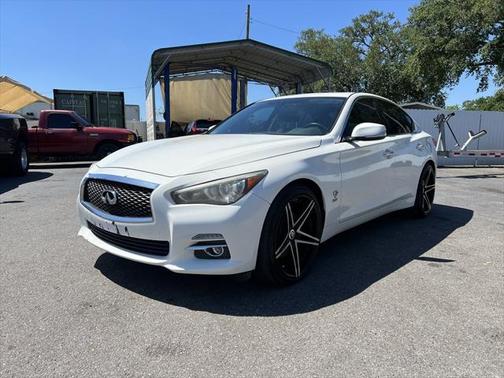2017 INFINITI Q50 Base