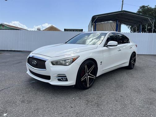 2017 INFINITI Q50 Base