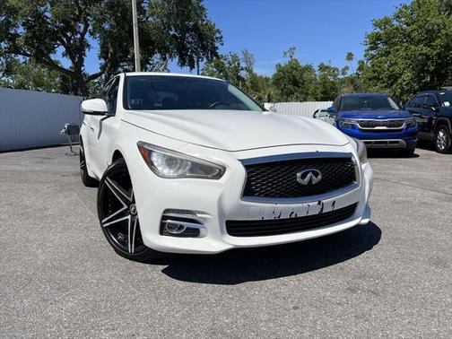 2017 INFINITI Q50 Base