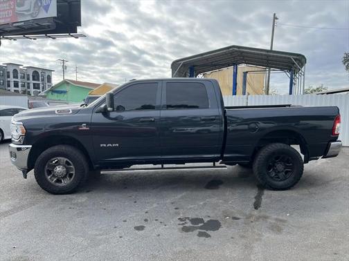 2020 RAM 2500 Tradesman Crew Cab 4X4 6'4' Box
