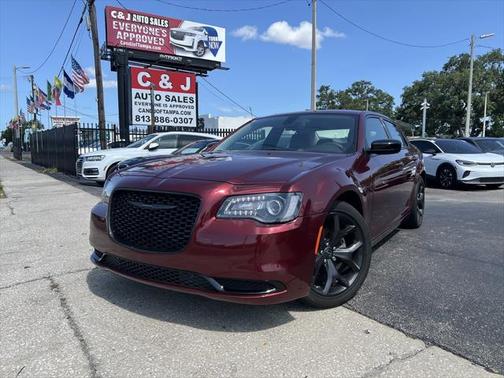2022 Chrysler 300 Touring